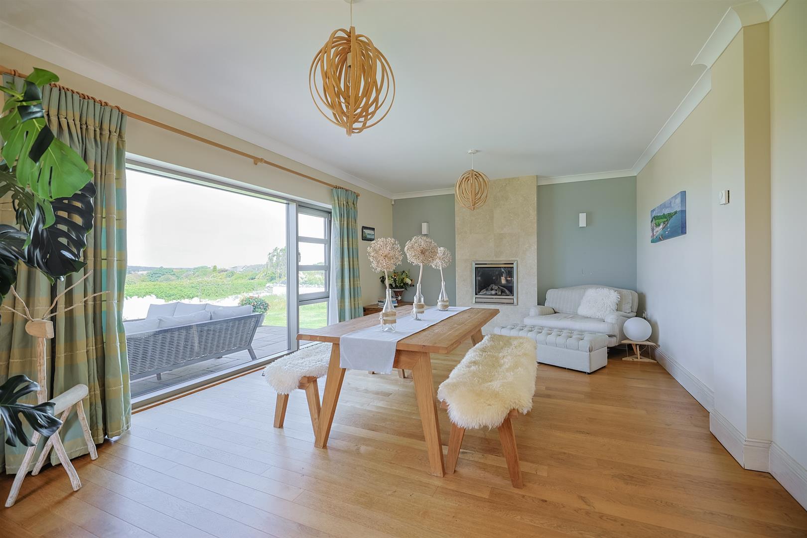 21 East Cliff, Pennard, Gower, SA3 2AS